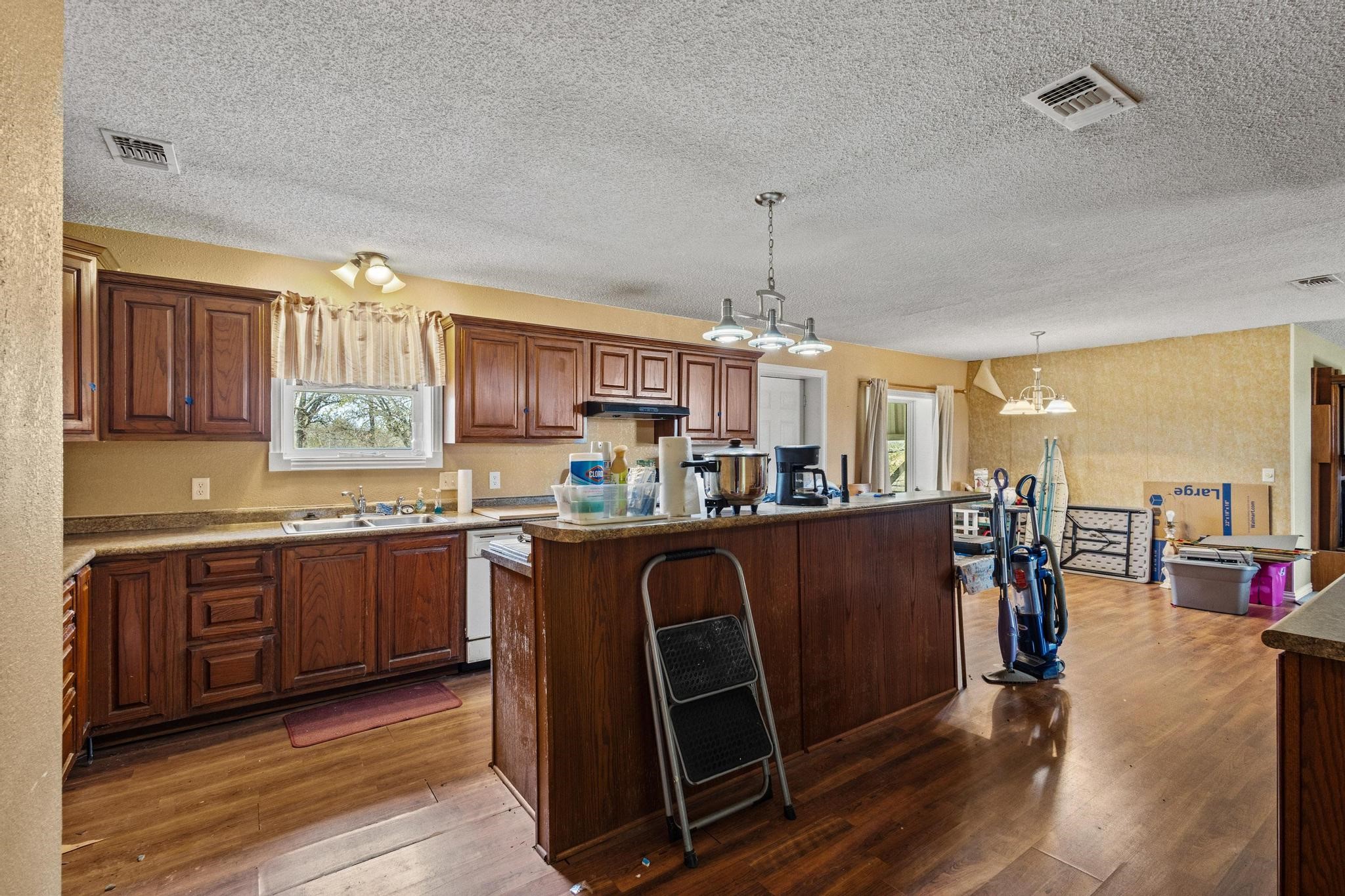 1841 County Road 36080 Honey Grove TX 75446