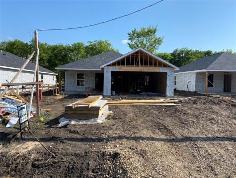 309 W Oak Street Whitewright TX 75491