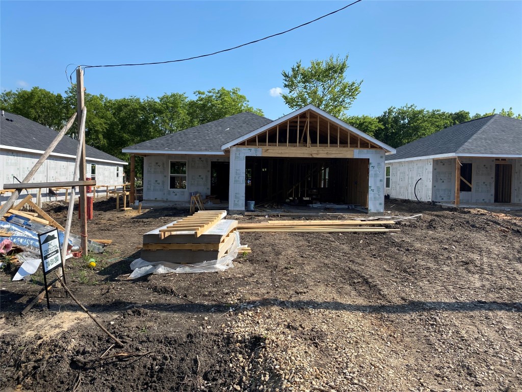 309 W Oak Street Whitewright TX 75491