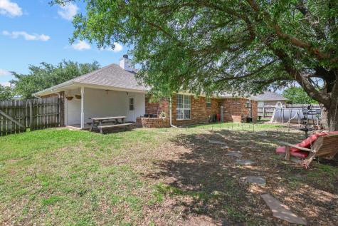 210 Bryant Street Pottsboro TX 75076