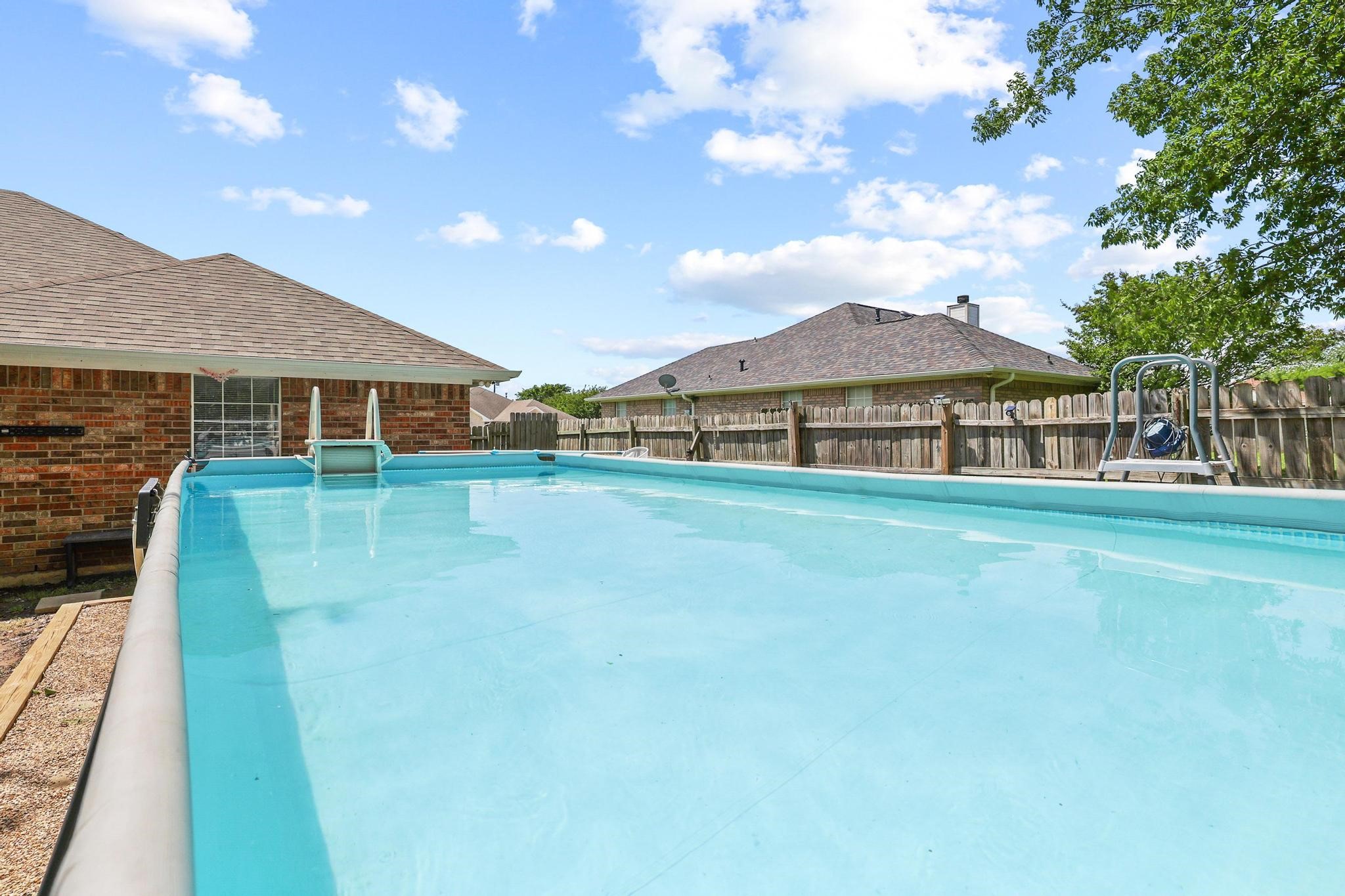 210 Bryant Street Pottsboro TX 75076