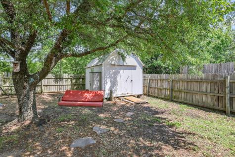 210 Bryant Street Pottsboro TX 75076
