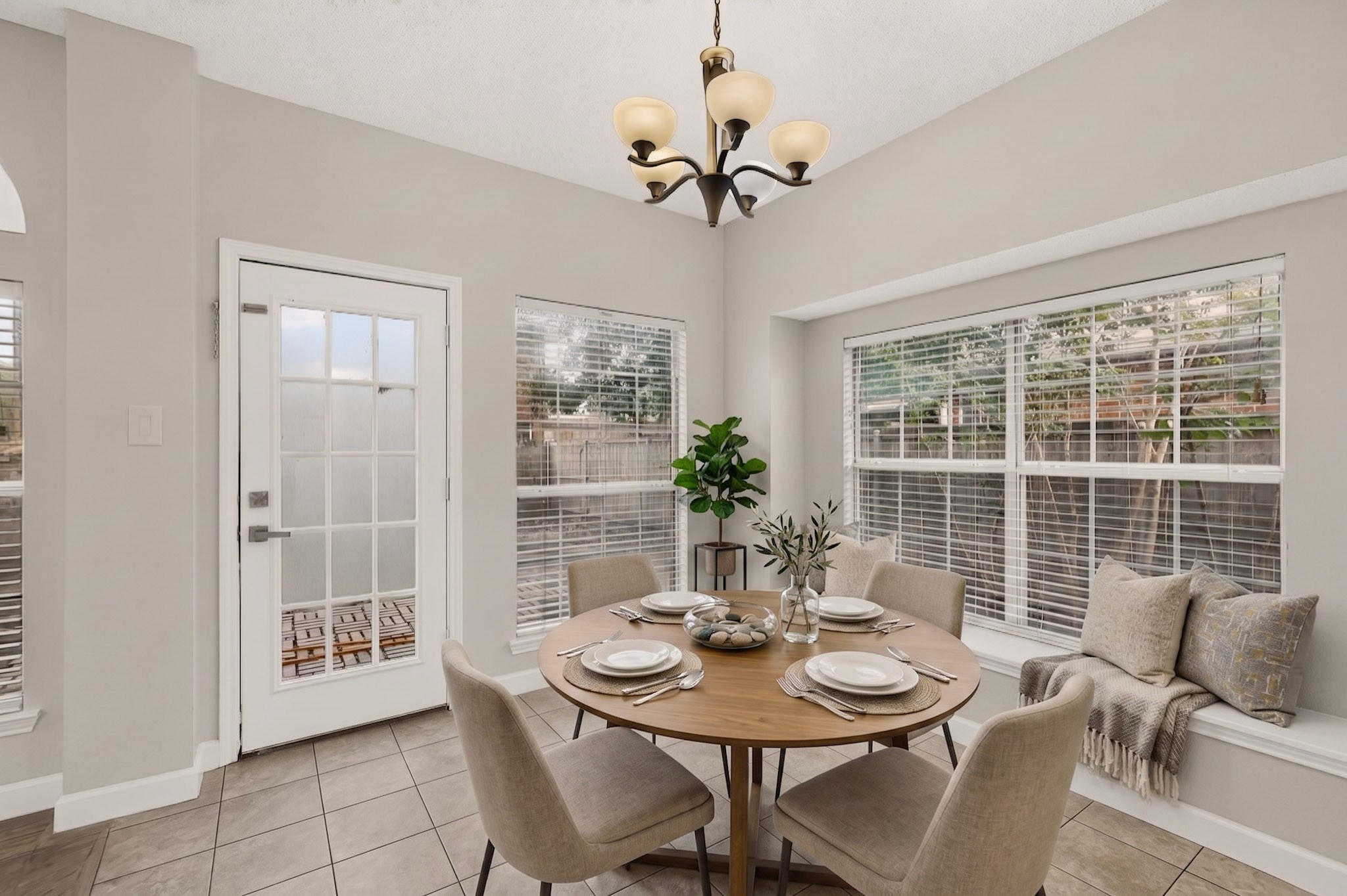 4118 Wynford Drive Garland TX 75043