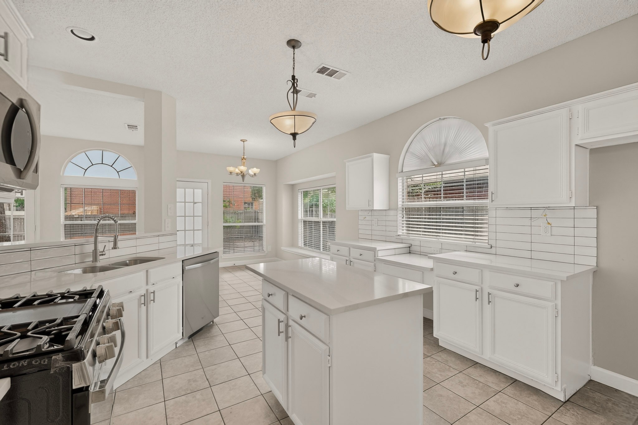 4118 Wynford Drive Garland TX 75043