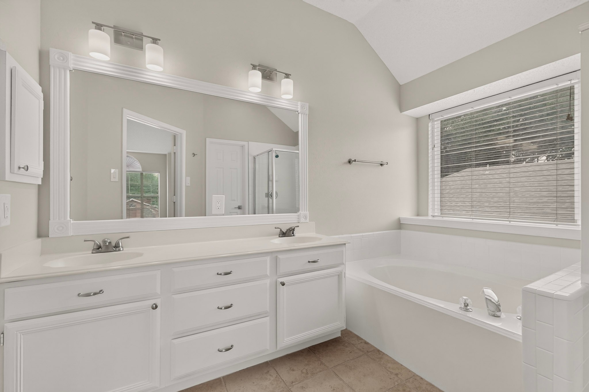 4118 Wynford Drive Garland TX 75043