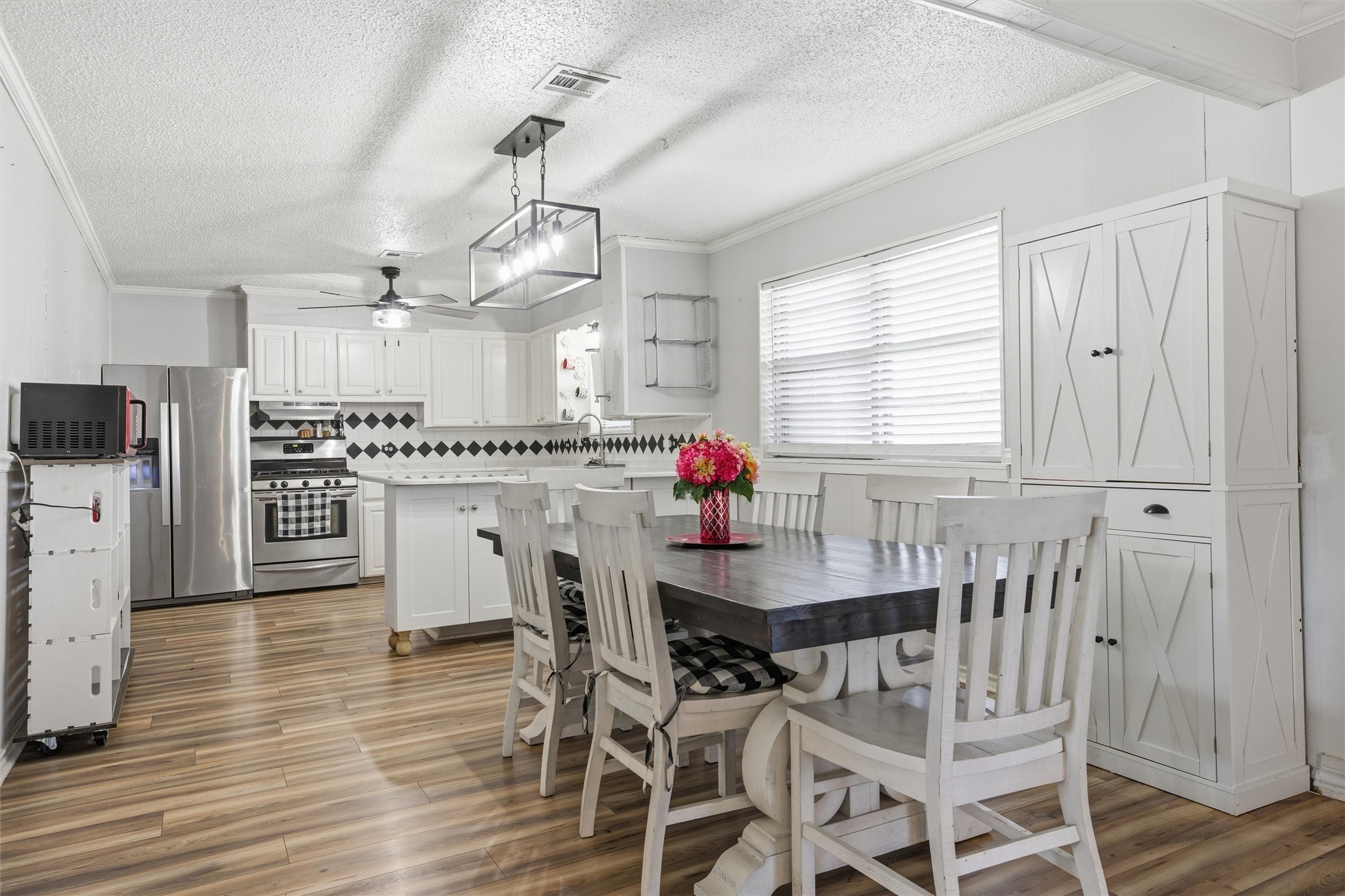 905 W Elizabeth Drive Robinson TX 76706