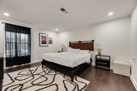 1906 Surrey Circle Grand Prairie TX 75050