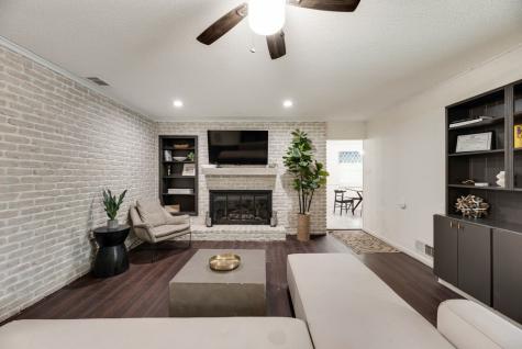 1906 Surrey Circle Grand Prairie TX 75050