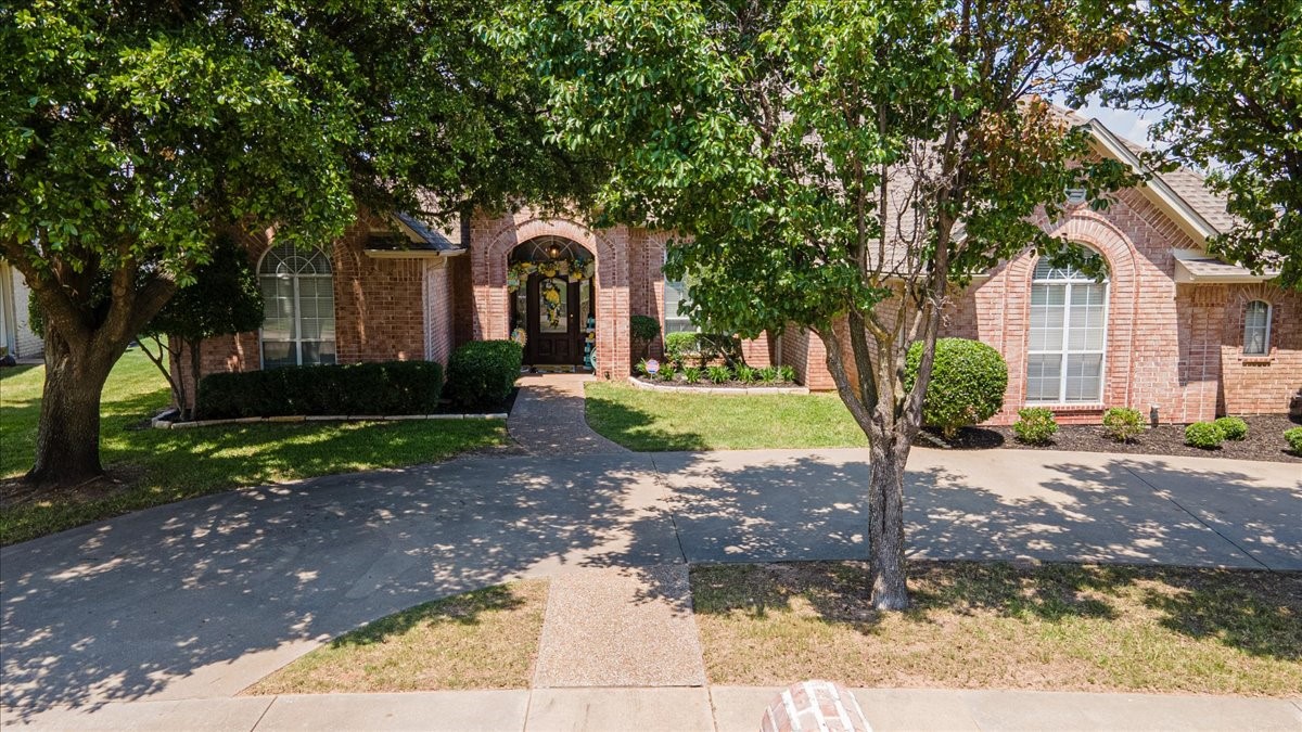 1205 Cliff Swallow Court Granbury TX 76048