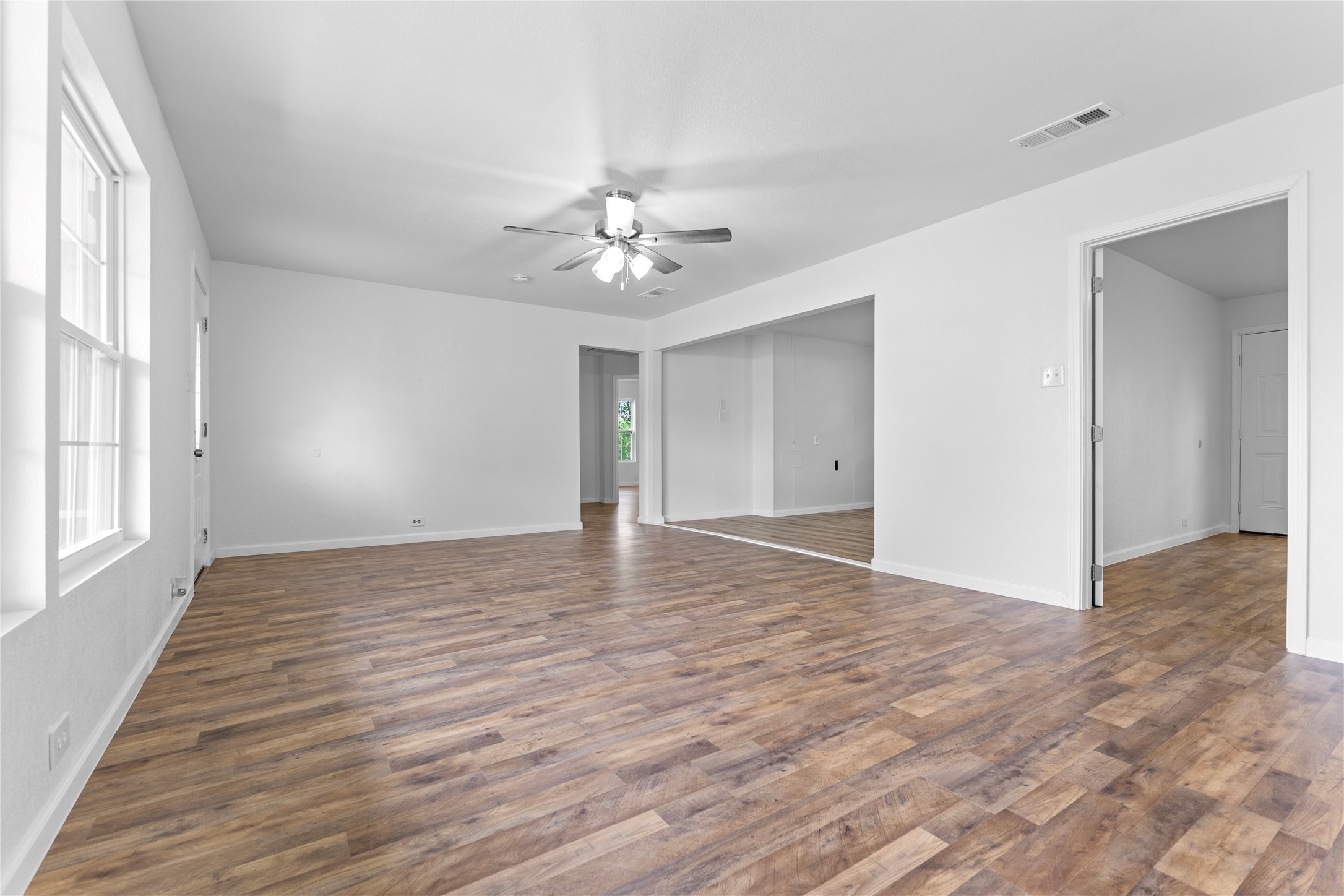 103 N 6th Street E Dawson TX 76639