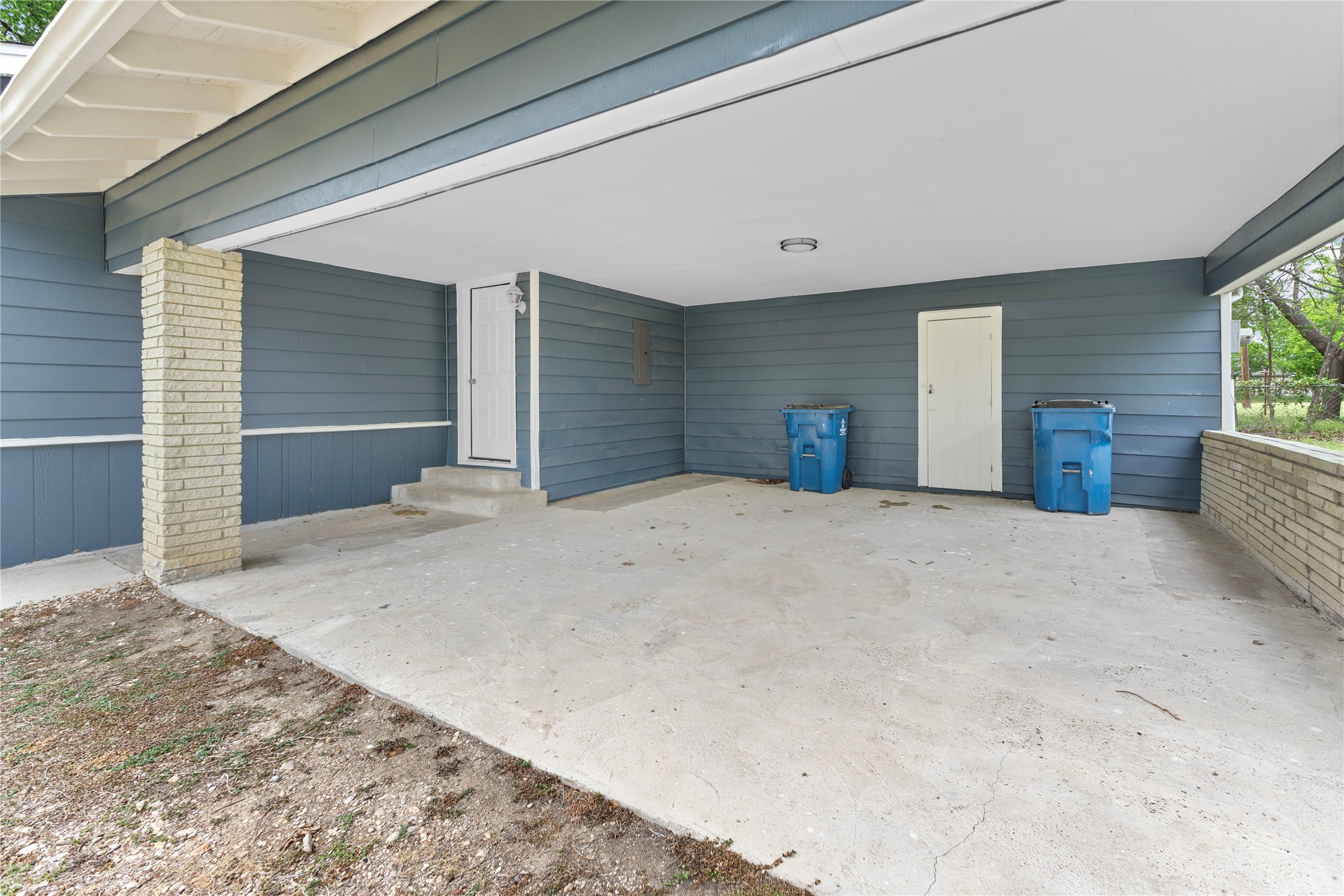 103 N 6th Street E Dawson TX 76639