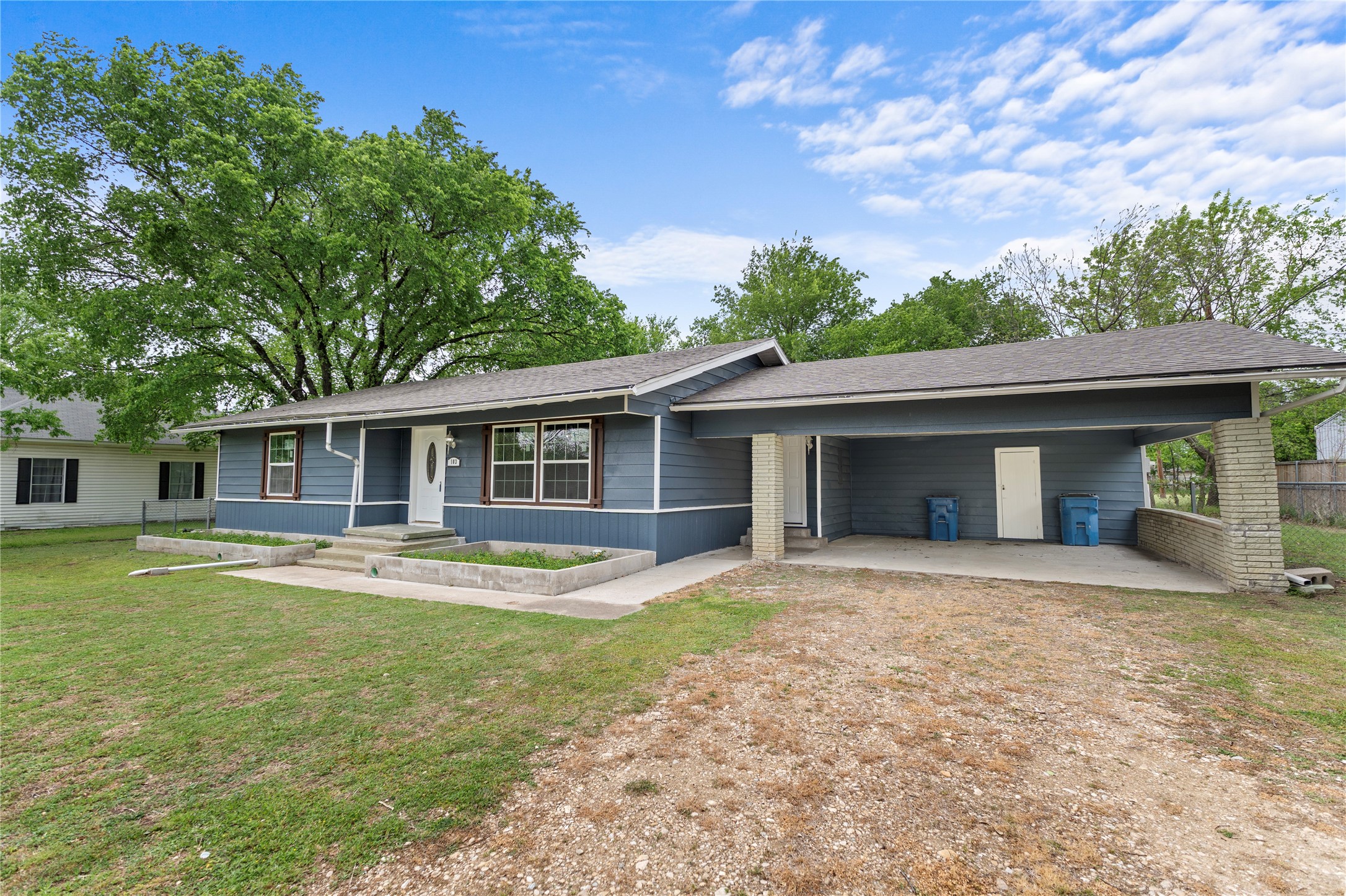 103 N 6th Street E Dawson TX 76639