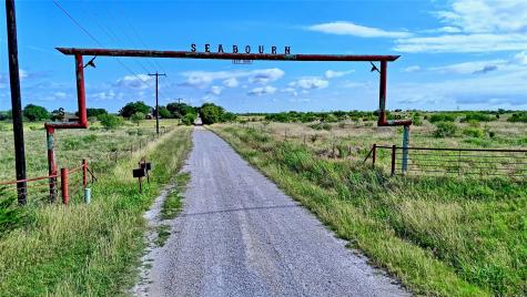 576 Seabourn Road Henrietta TX 76365