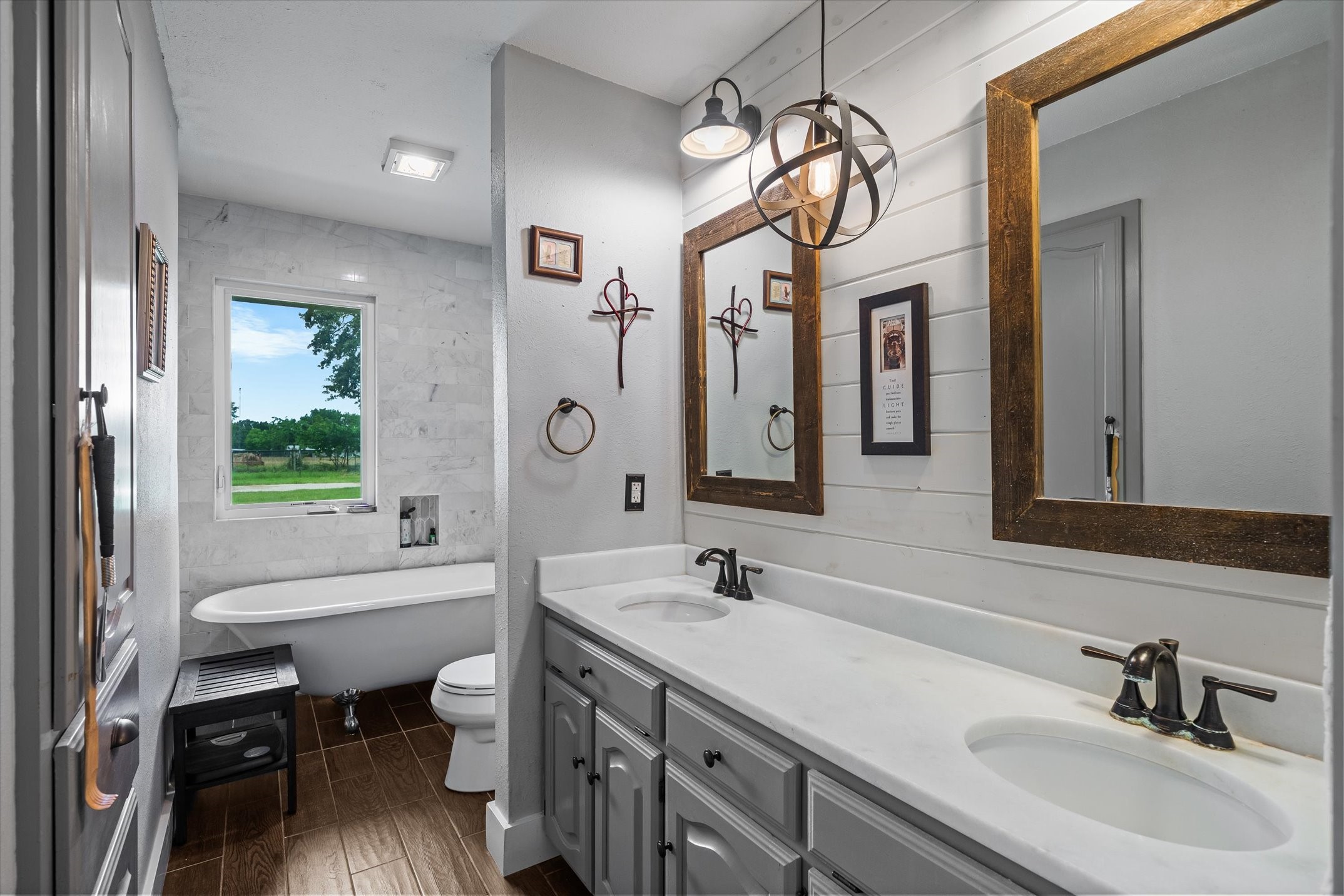 132 Private Road 7105 Edgewood TX 75117
