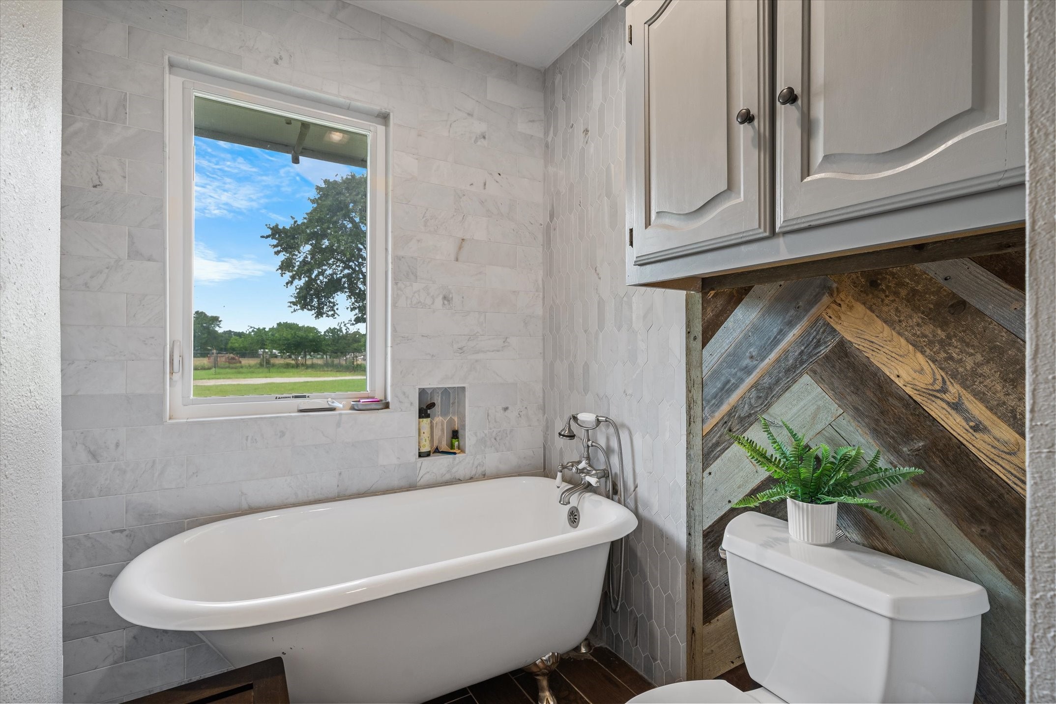 132 Private Road 7105 Edgewood TX 75117