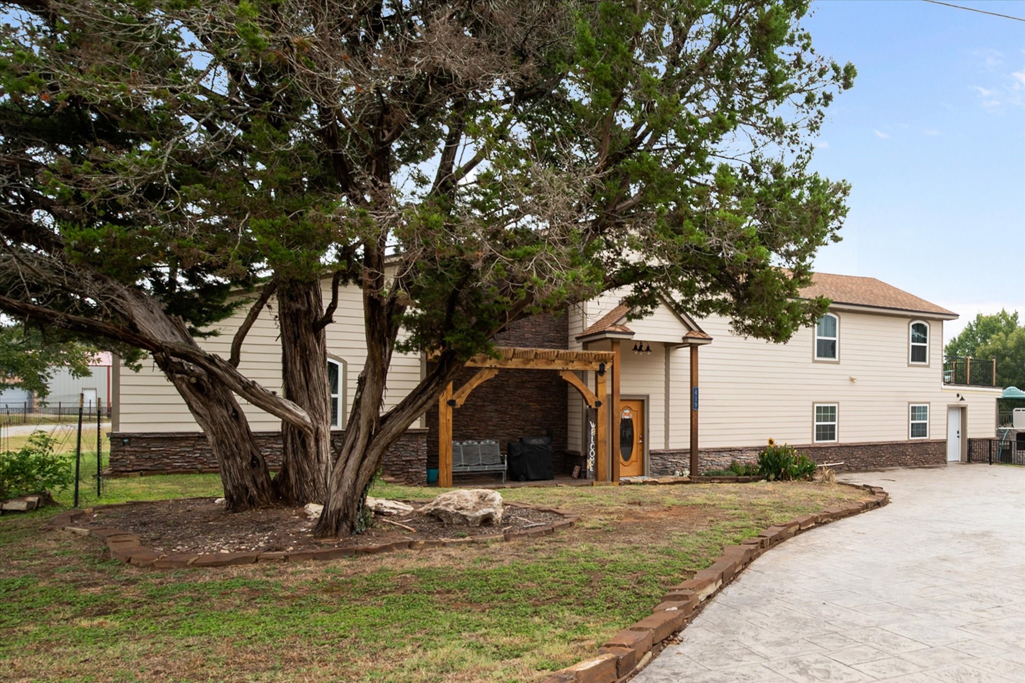 419 Sky Harbour Court Granbury TX 76049