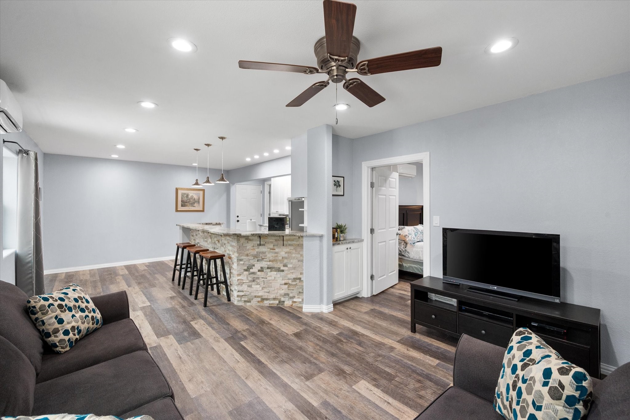 419 Sky Harbour Court Granbury TX 76049