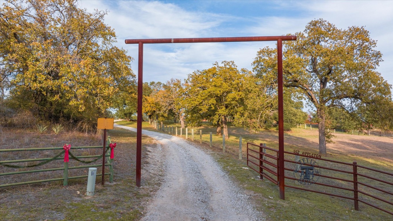 552 Appleton Drive Weatherford TX 76088