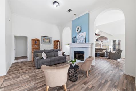 7 Equestrian Court Mansfield TX 76063