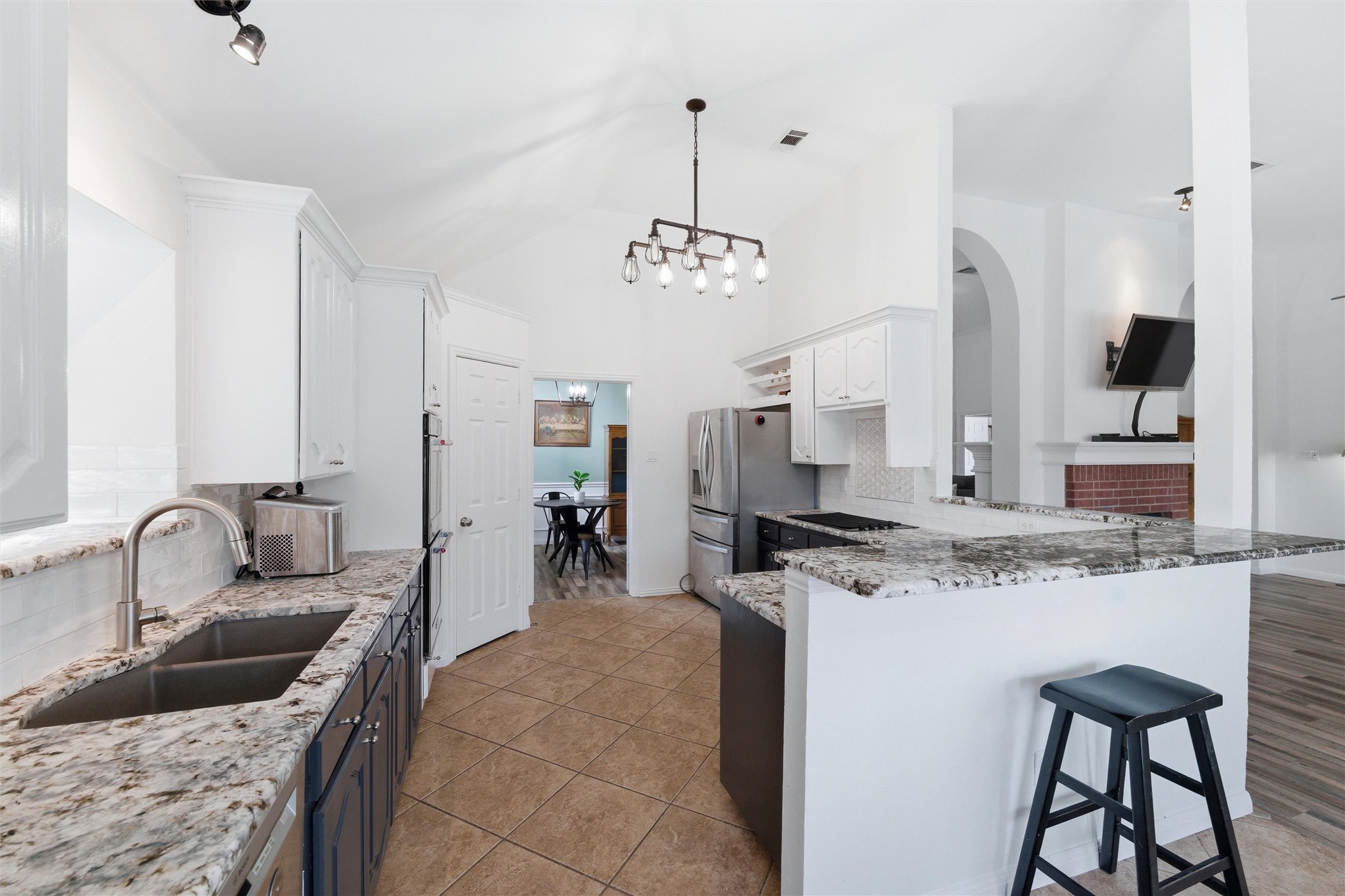 7 Equestrian Court Mansfield TX 76063