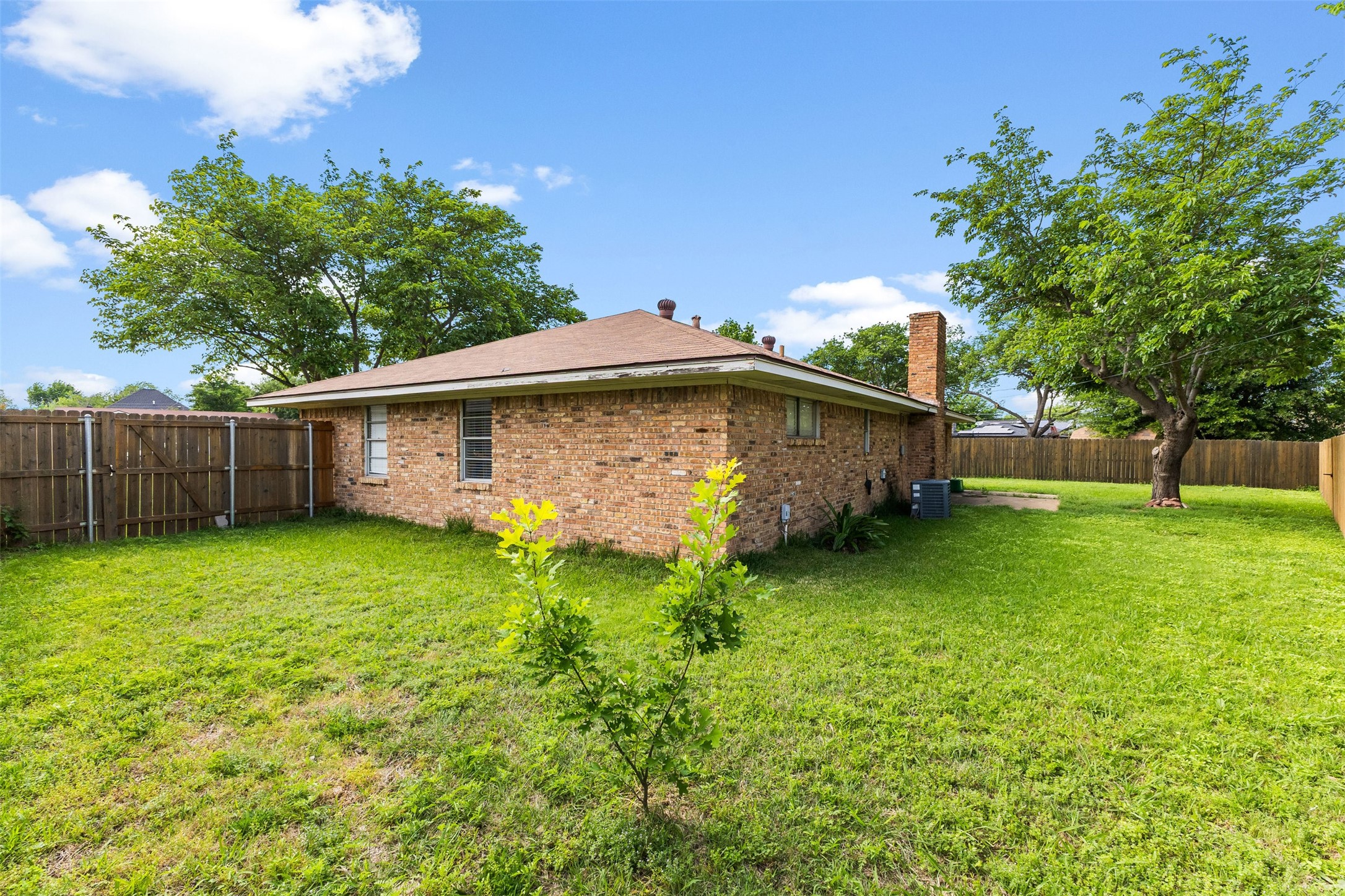 1705 Santa Clara Court Grand Prairie TX 75051