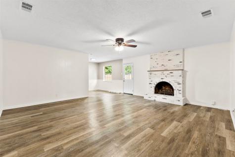 1705 Santa Clara Court Grand Prairie TX 75051