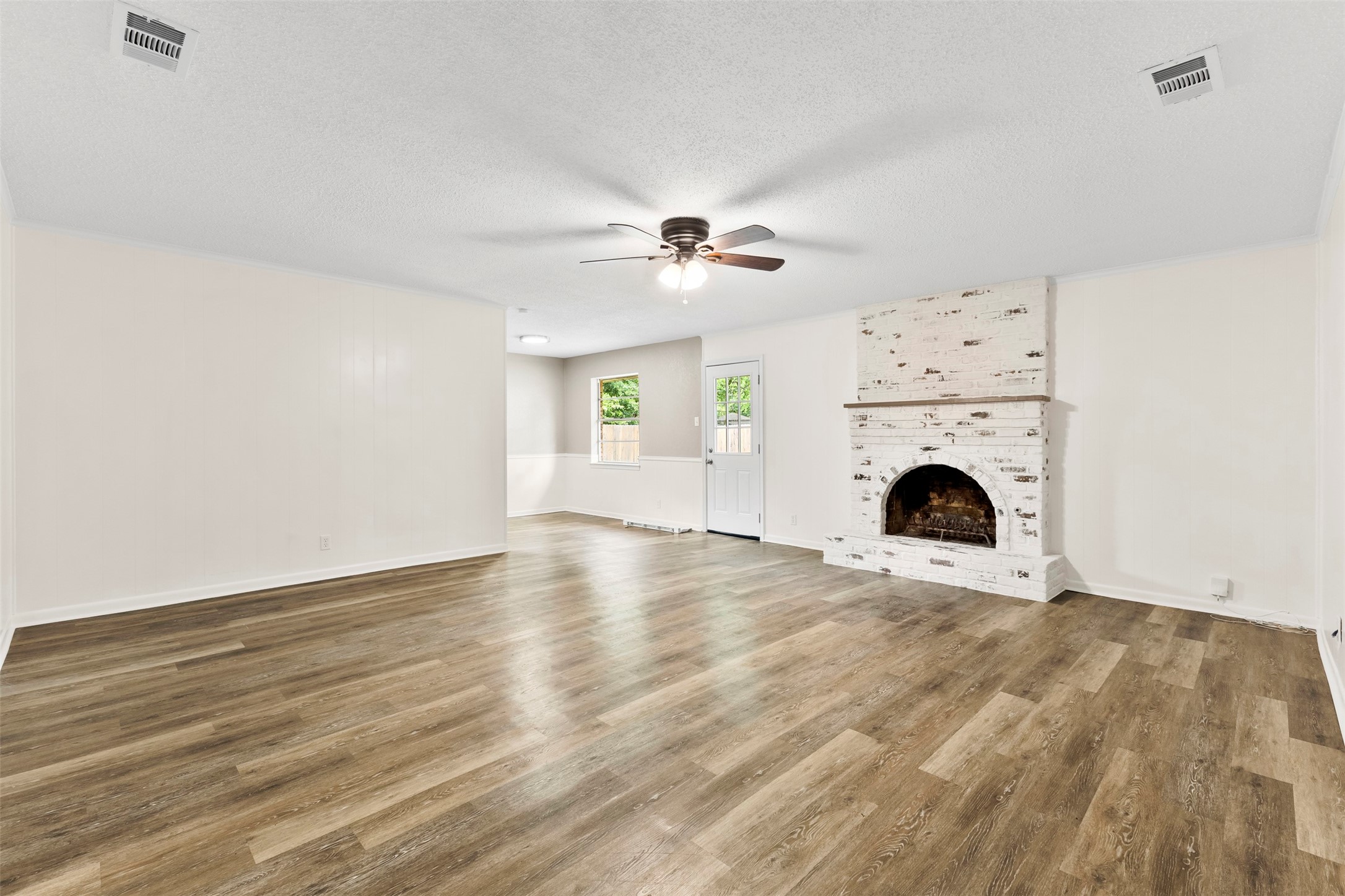 1705 Santa Clara Court Grand Prairie TX 75051