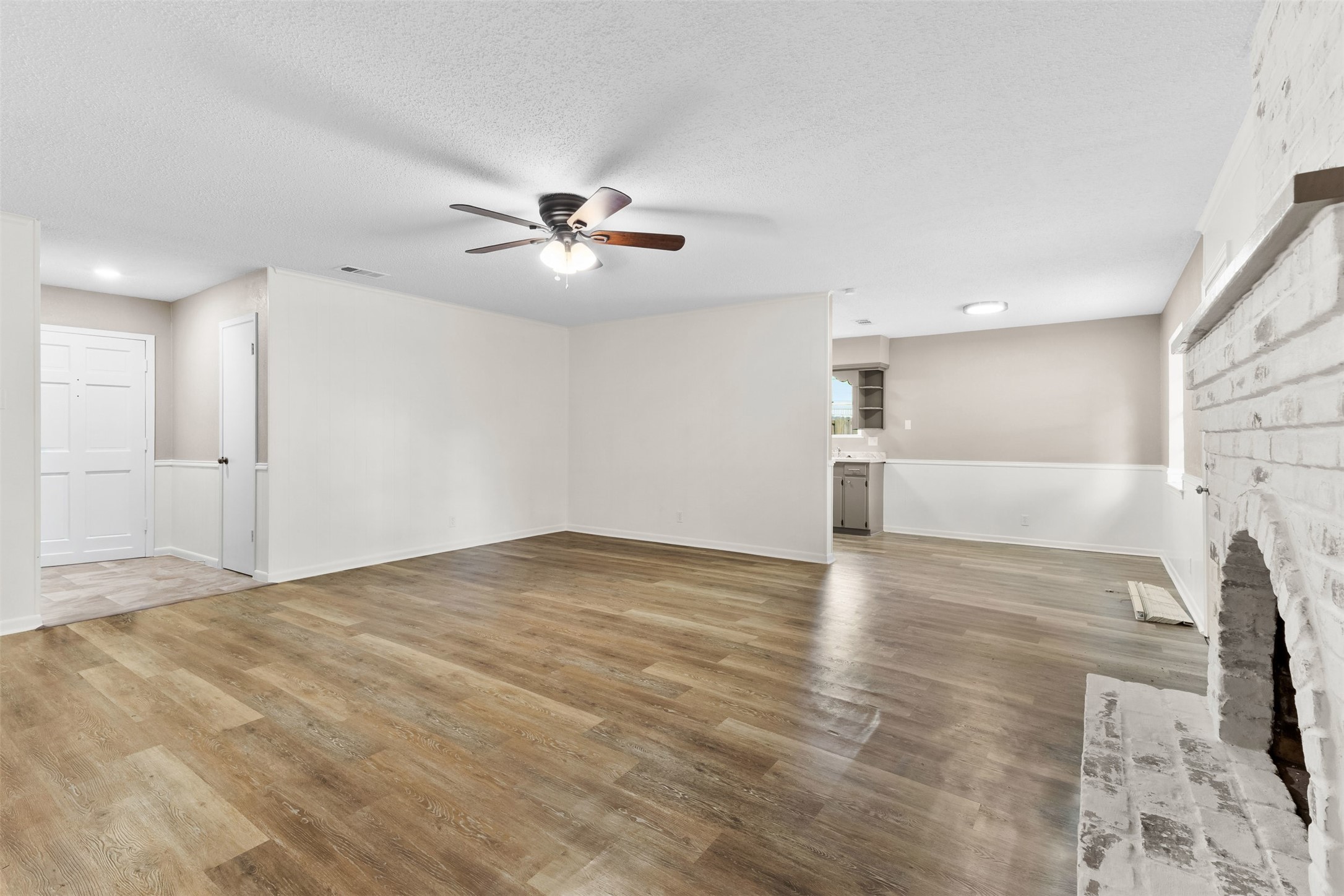 1705 Santa Clara Court Grand Prairie TX 75051