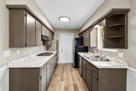 1705 Santa Clara Court Grand Prairie TX 75051