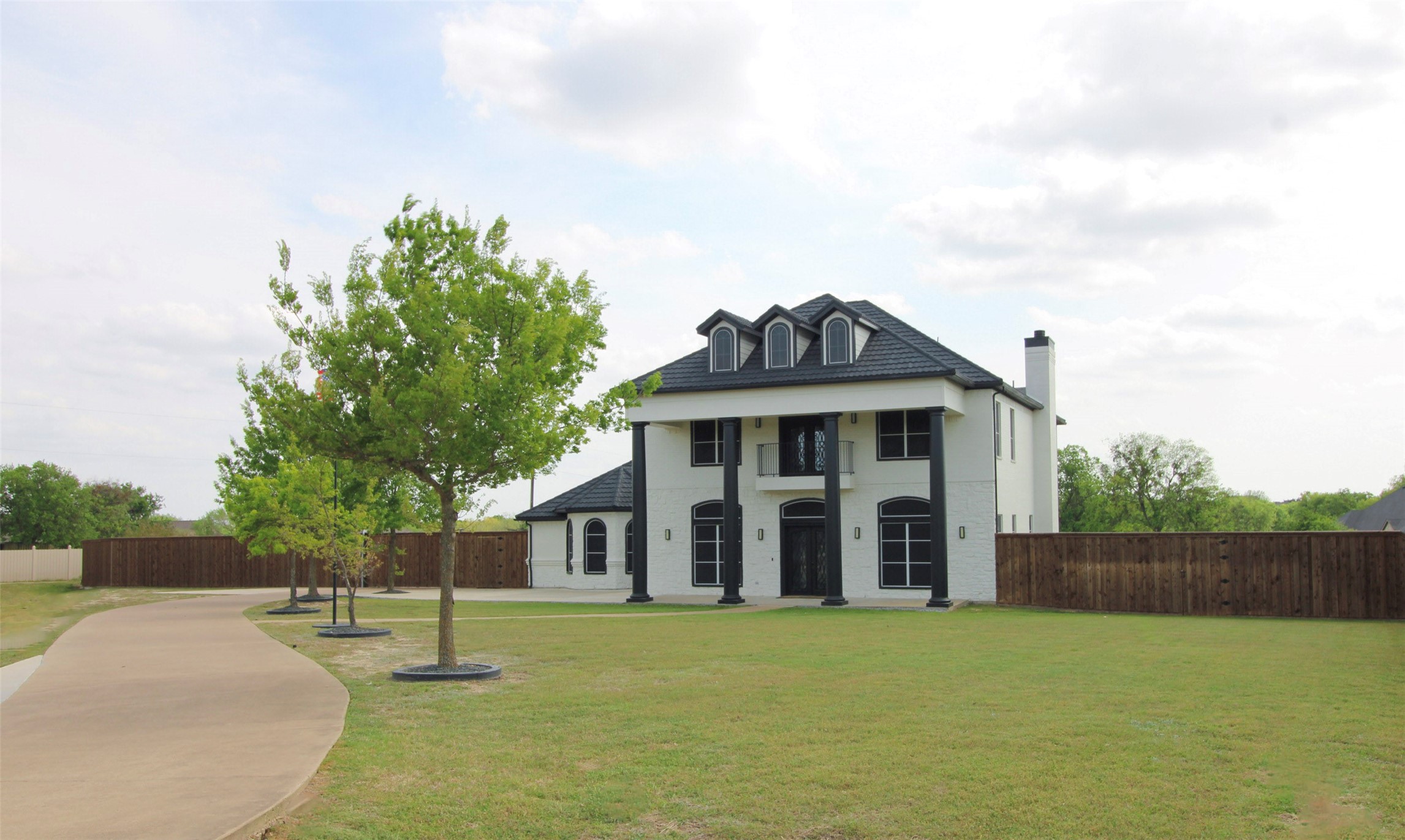 3270 Katy Kourt E Midlothian TX 76065