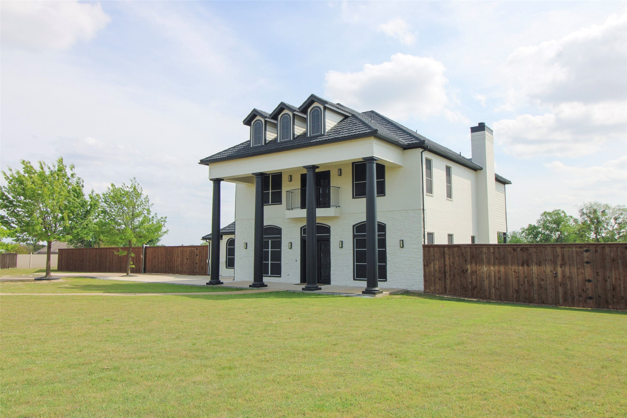 3270 Katy Kourt E Midlothian TX 76065
