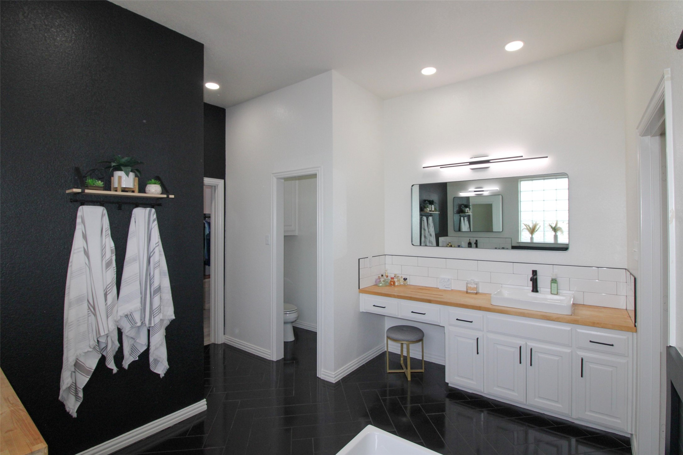 3270 Katy Kourt E Midlothian TX 76065