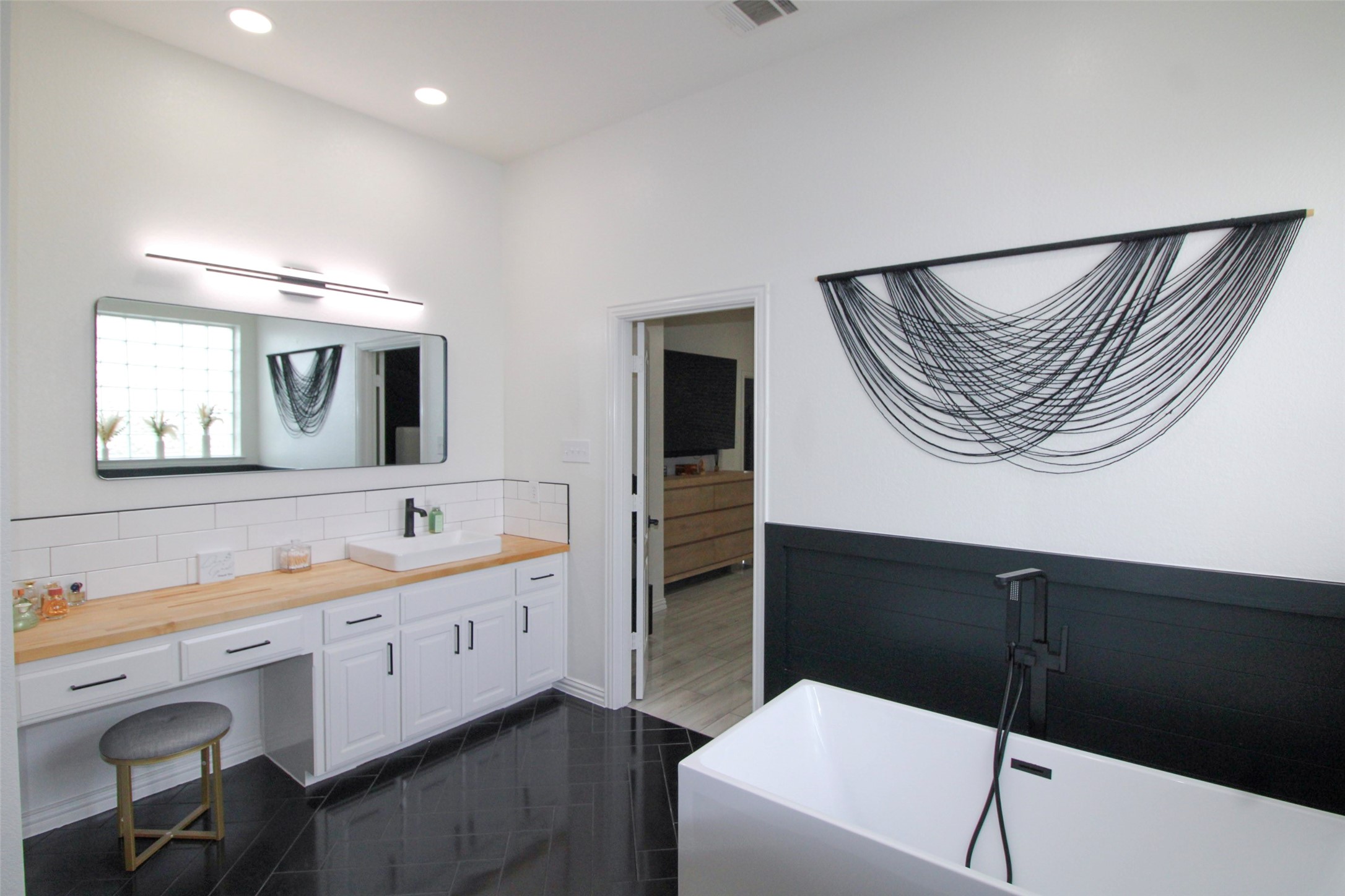 3270 Katy Kourt E Midlothian TX 76065