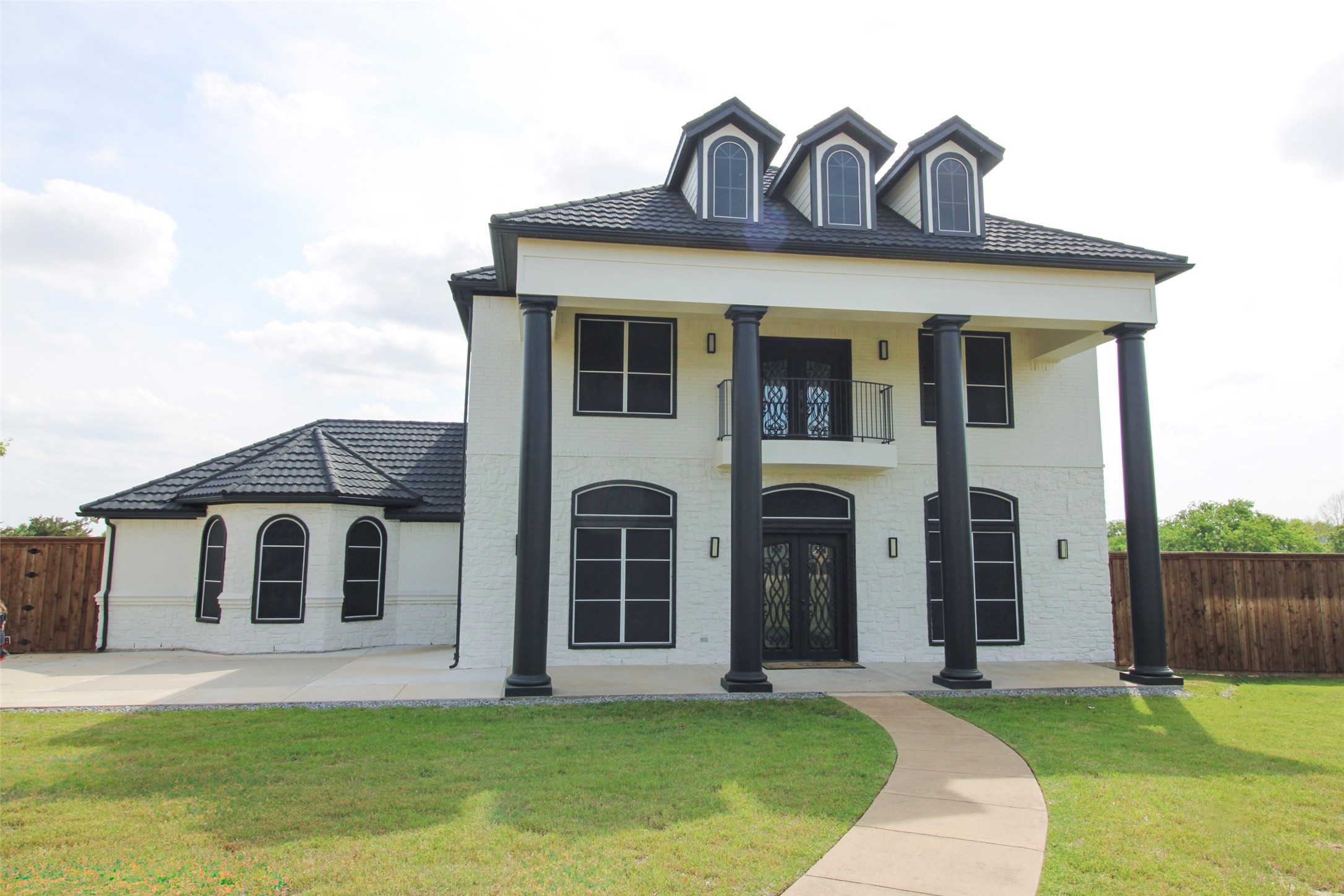 3270 Katy Kourt E Midlothian TX 76065