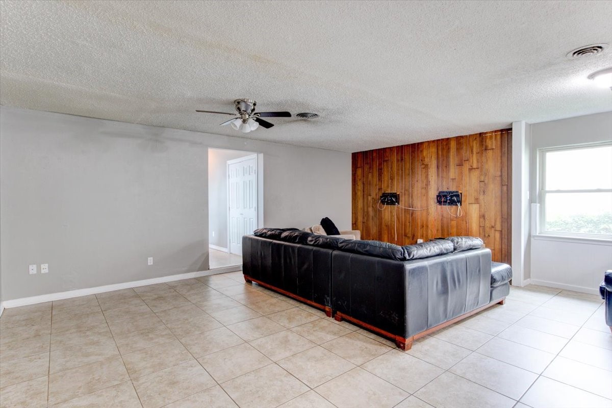 3558 Winston Road Fort Worth TX 76109