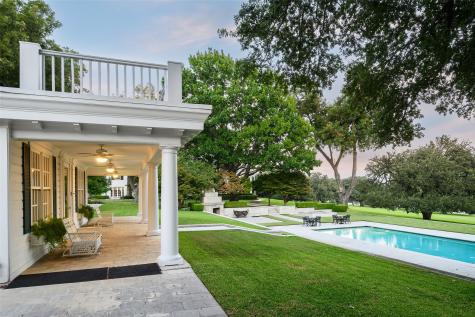 4009 W Lawther Drive Dallas TX 75214