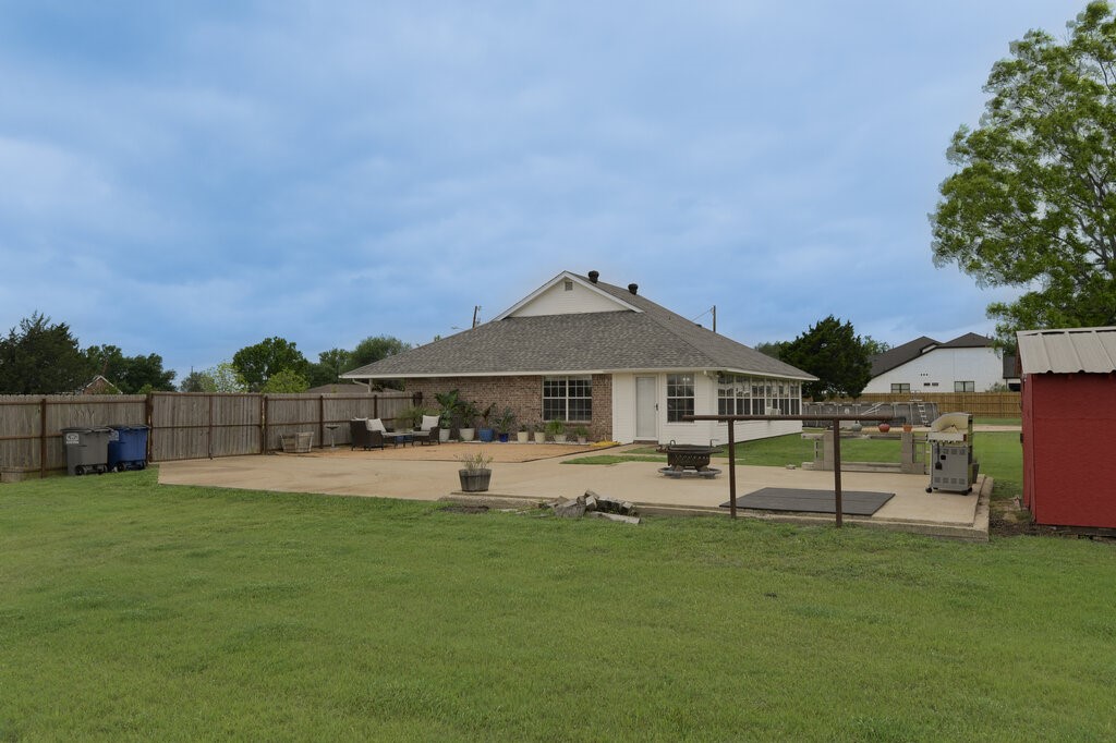 339 Meadow Lane Red Oak TX 75154