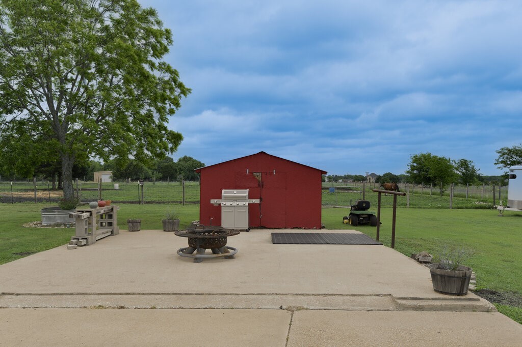 339 Meadow Lane Red Oak TX 75154