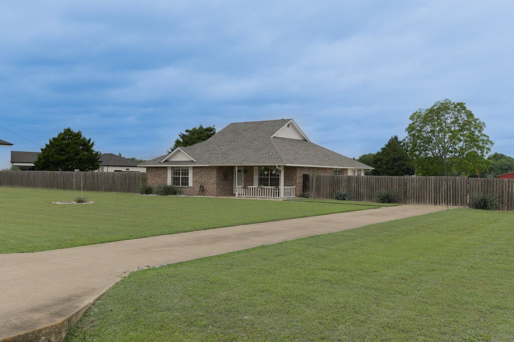 339 Meadow Lane Red Oak TX 75154