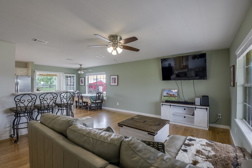 339 Meadow Lane Red Oak TX 75154