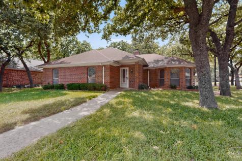 7517 Crosstimbers Lane North Richland Hills TX 76182