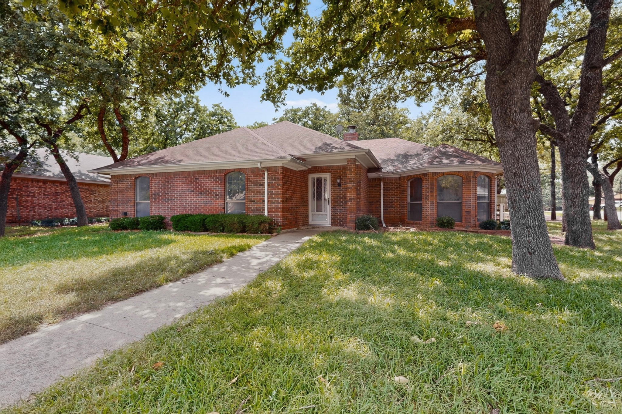 7517 Crosstimbers Lane North Richland Hills TX 76182