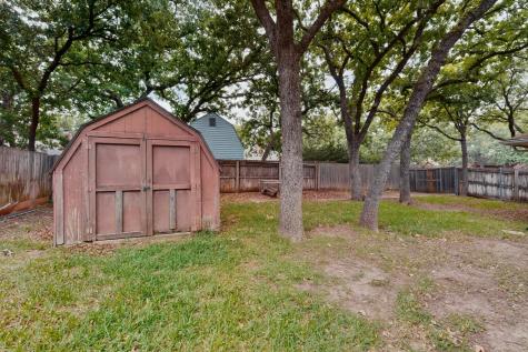 7517 Crosstimbers Lane North Richland Hills TX 76182