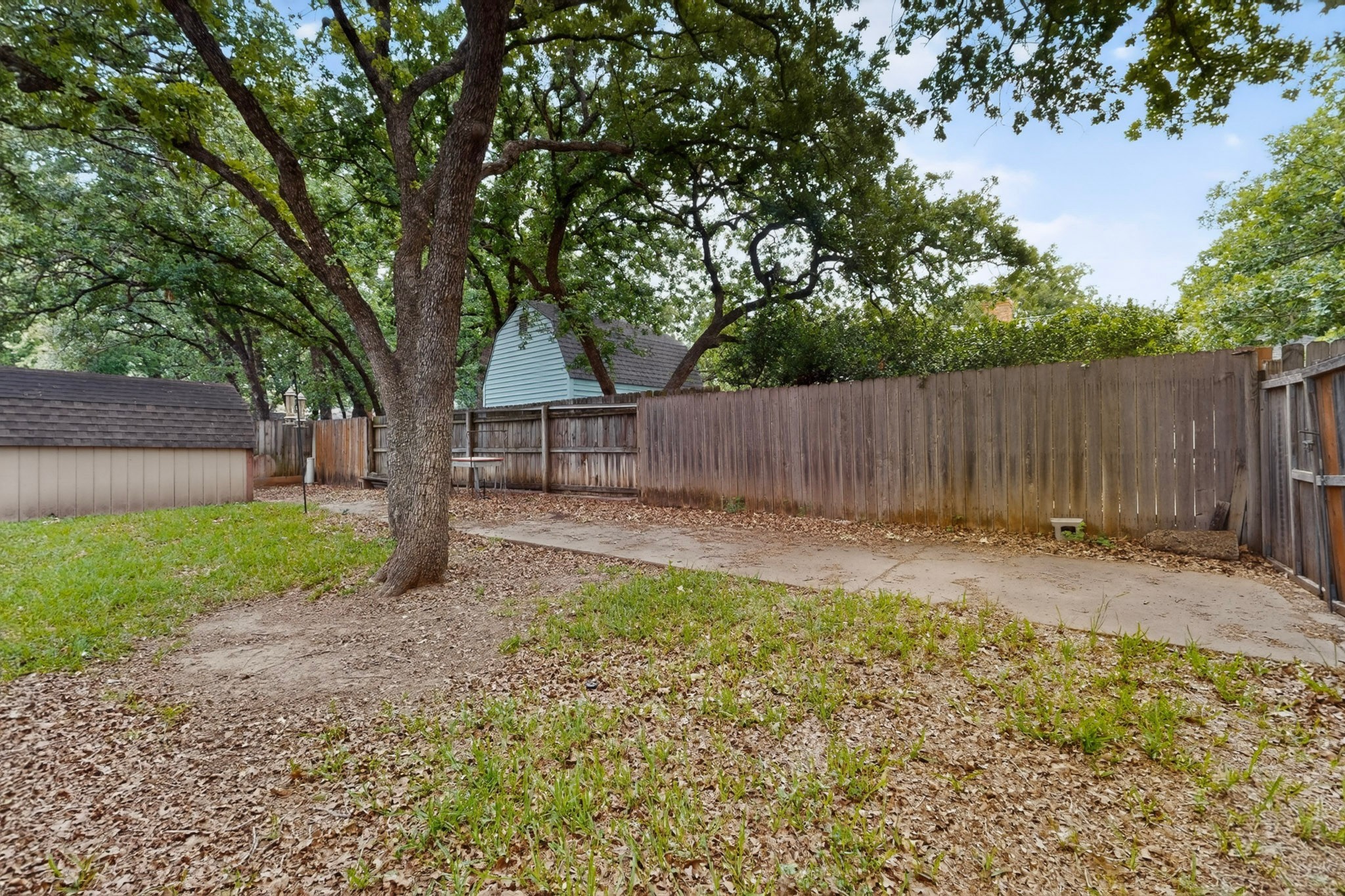 7517 Crosstimbers Lane North Richland Hills TX 76182