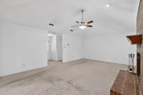 7517 Crosstimbers Lane North Richland Hills TX 76182