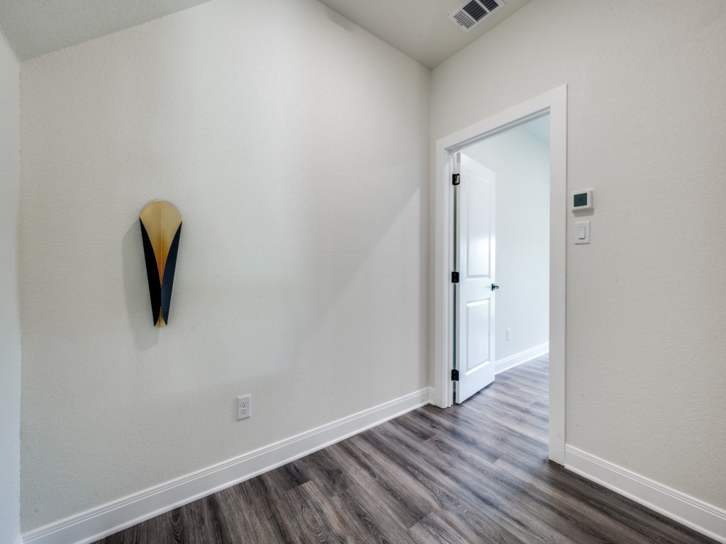 204 W Collins Decatur TX 76234