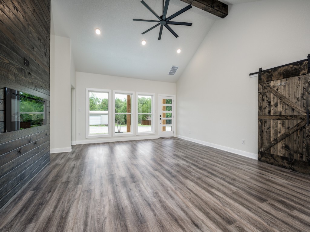 204 W Collins Decatur TX 76234