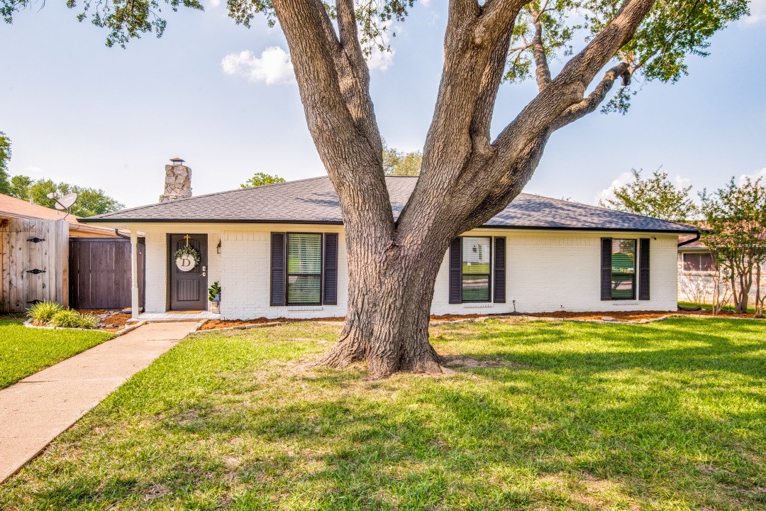 1637 Chisolm Trail Lewisville TX 75077