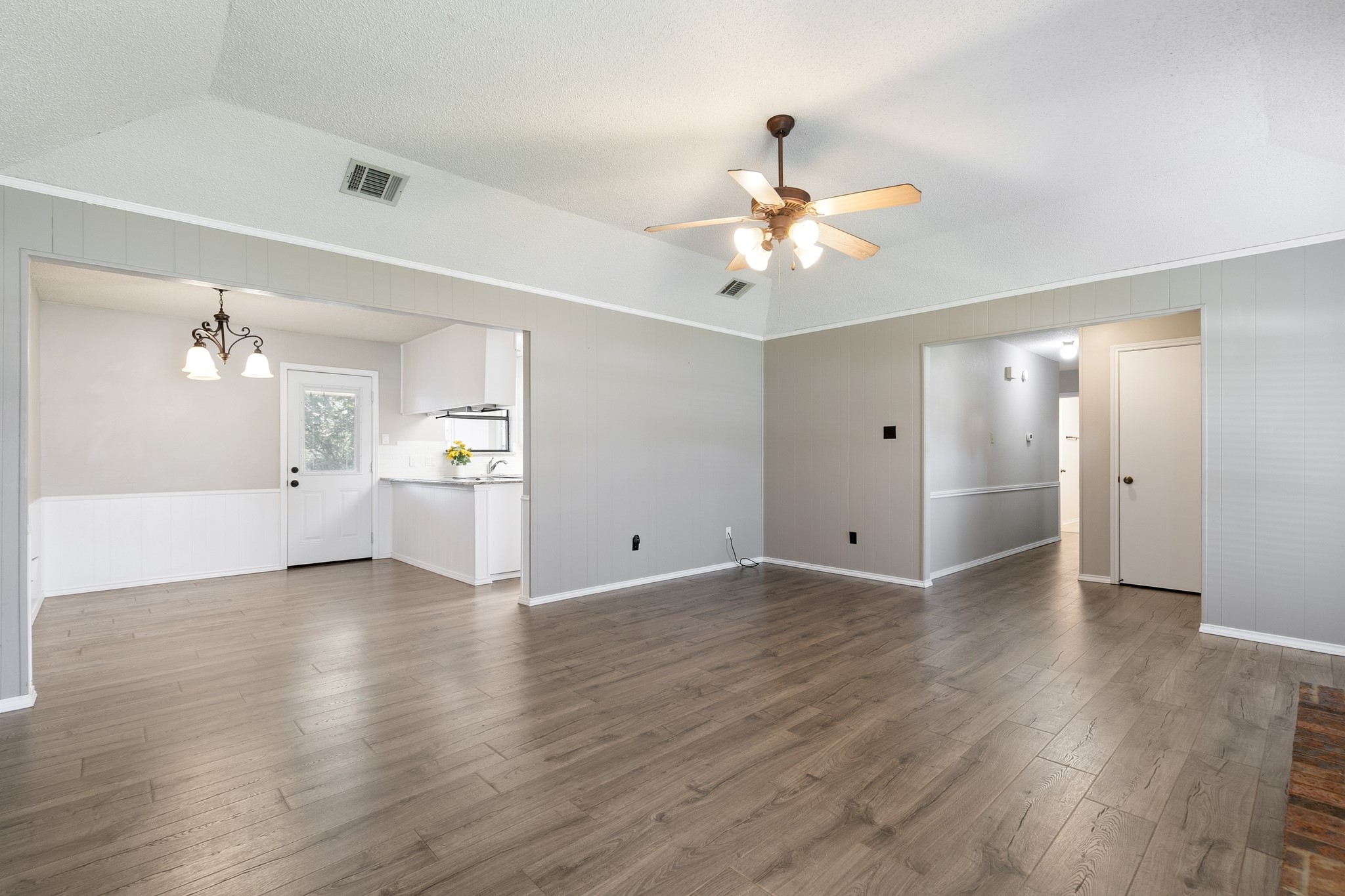 6612 Patsy Lane Watauga TX 76148