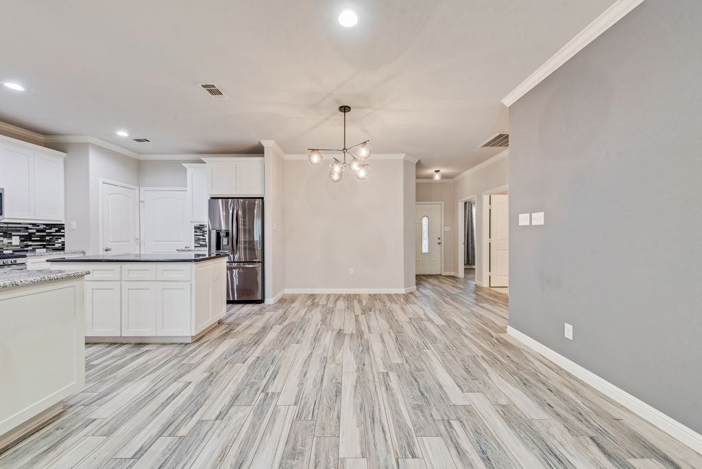 5420 Meandering Road River Oaks TX 76114